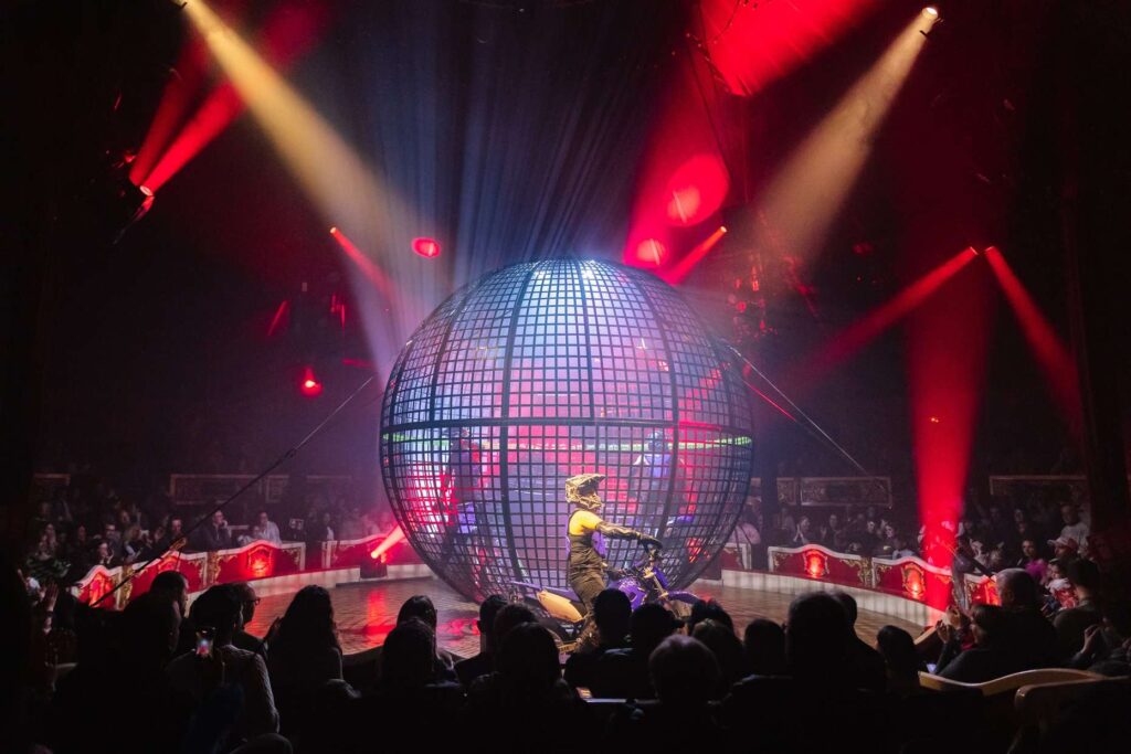 El Circo Raluy Legacy regresa a Murcia con su propuesta más futurista