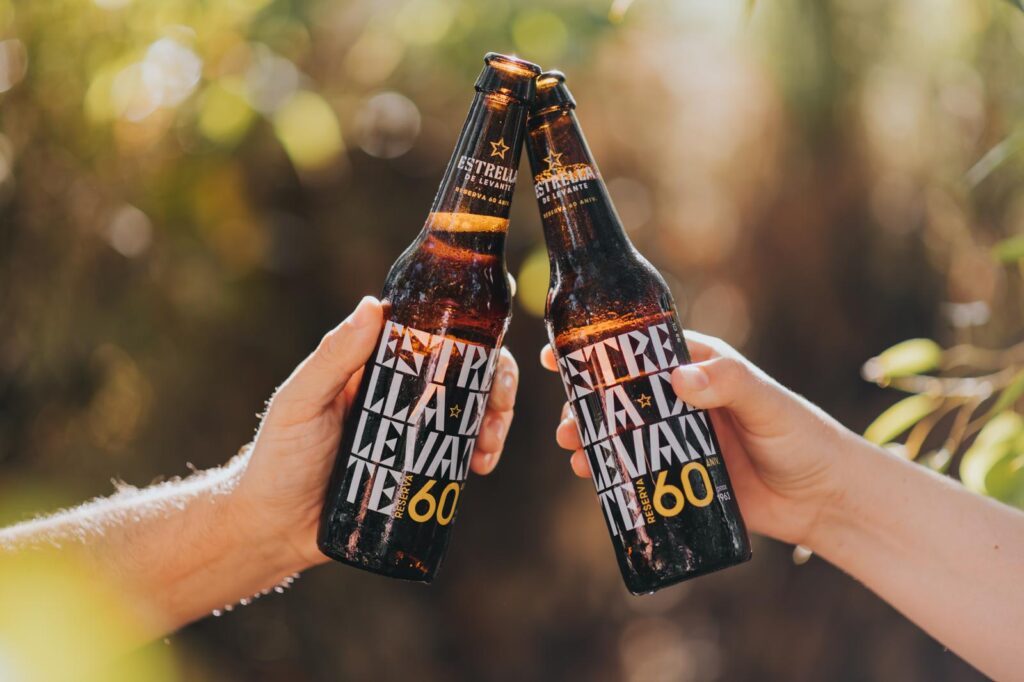 Estrella de Levante Reserva 60 gana el premio a la mejor Dortmunder del mundo