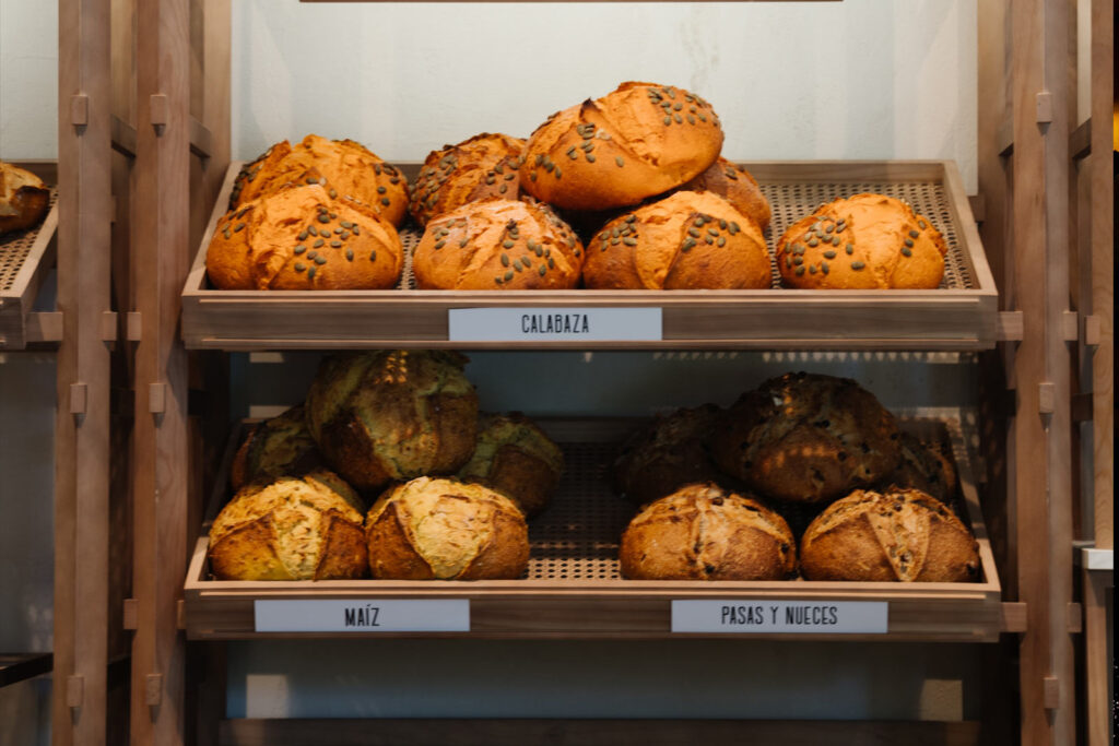 La panadería artesanal Fermento llega a la Gran Vía de Murcia