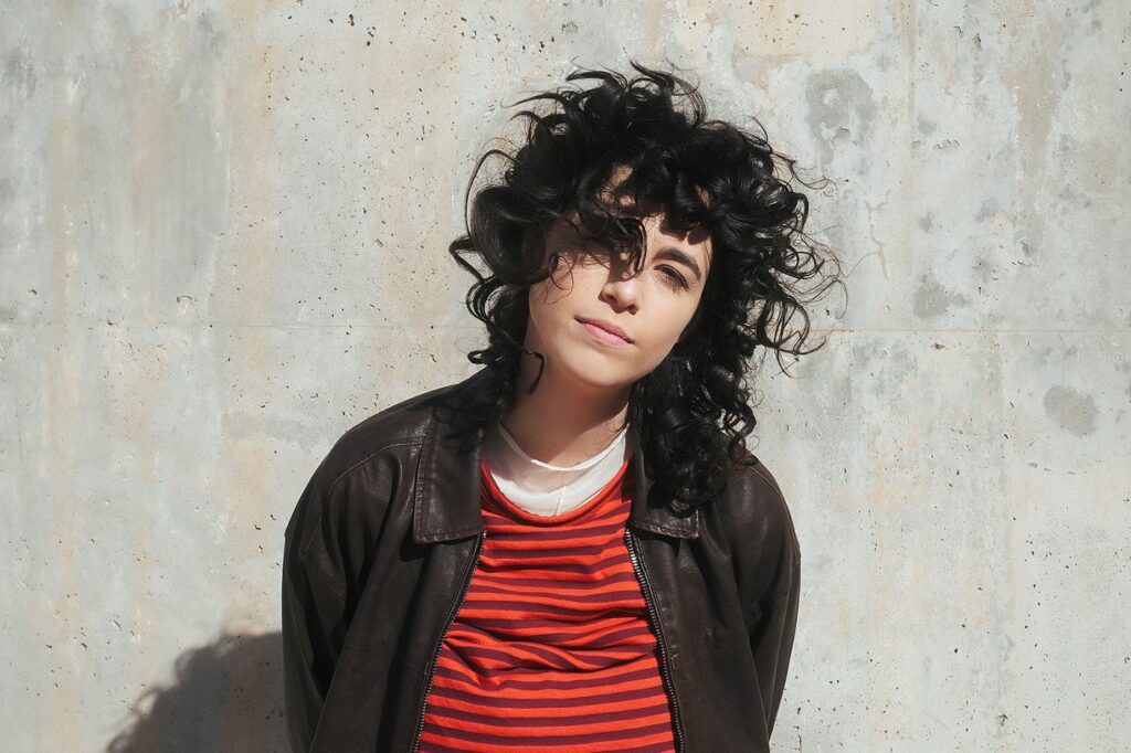 Hoonine abrirá el concierto de Viva Suecia en Espacio Norte